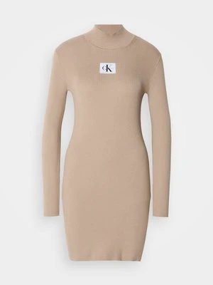 Sukienka dzianinowa Calvin Klein Jeans