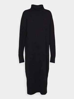 Sukienka dzianinowa Davida Cashmere