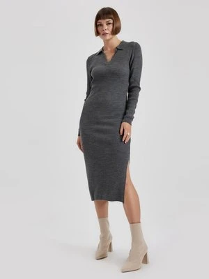 Sukienka dzianinowa DeFacto