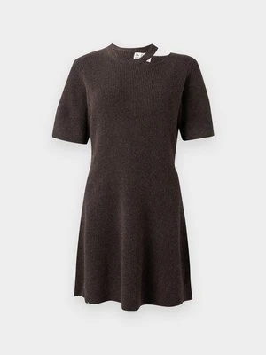 Sukienka dzianinowa DESIGNERS REMIX