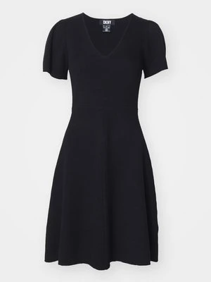 Sukienka dzianinowa DKNY
