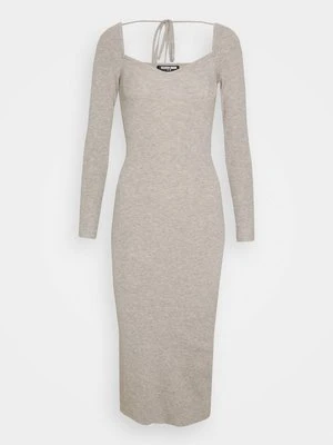 Sukienka dzianinowa Fashion Union