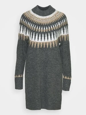 Sukienka dzianinowa Freequent