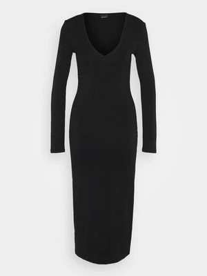 Sukienka dzianinowa Gina Tricot