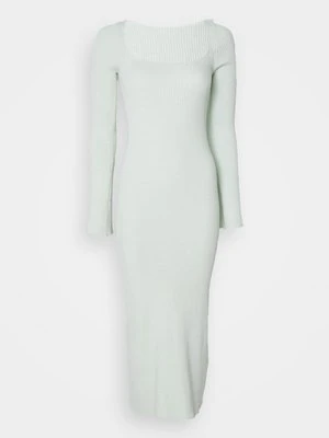 Sukienka dzianinowa Gina Tricot