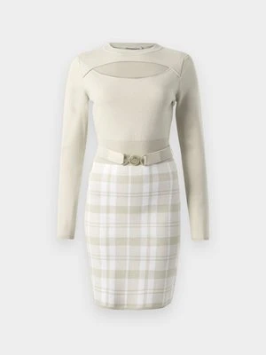 Sukienka dzianinowa Guess