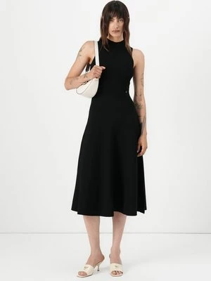 Sukienka dzianinowa Guess