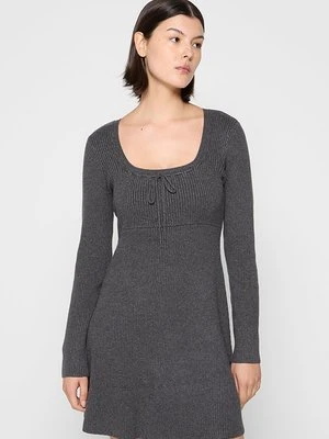 Sukienka dzianinowa Hollister Co.