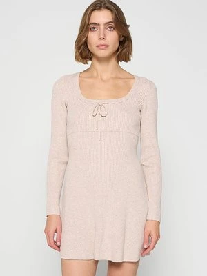 Sukienka dzianinowa Hollister Co.