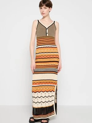 Sukienka dzianinowa Ivko