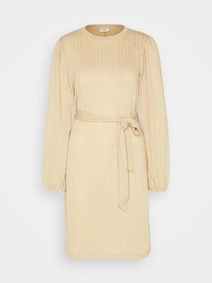 Sukienka dzianinowa JDY