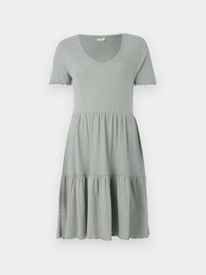 Sukienka dzianinowa JDY