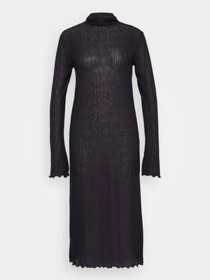 Sukienka dzianinowa Mads Nørgaard