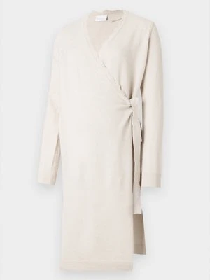 Sukienka dzianinowa Mamalicious