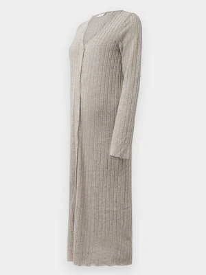 Sukienka dzianinowa Mamalicious