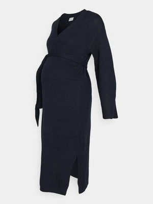 Sukienka dzianinowa Mamalicious