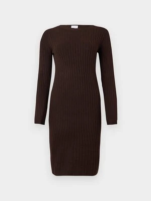 Sukienka dzianinowa Mamalicious