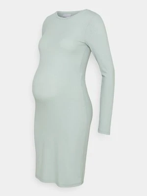 Sukienka dzianinowa Mamalicious