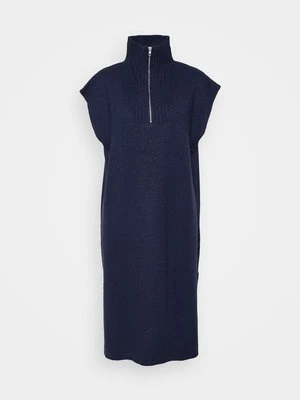 Sukienka dzianinowa Monki