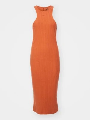 Sukienka dzianinowa Nike Sportswear