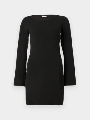 Sukienka dzianinowa Noisy May