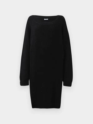 Sukienka dzianinowa Noisy May