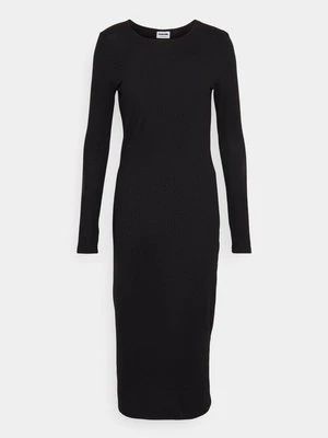 Sukienka dzianinowa Noisy May Tall