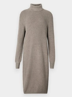 Sukienka dzianinowa Object