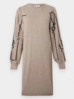 Sukienka dzianinowa Object