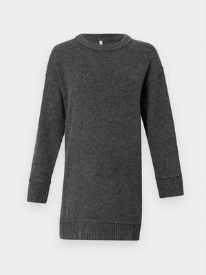 Sukienka dzianinowa Only