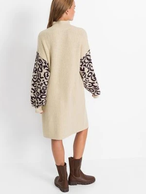 Sukienka dzianinowa oversized w cętki leoparda bonprix