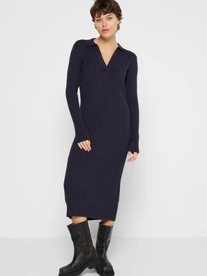 Sukienka dzianinowa Part Two