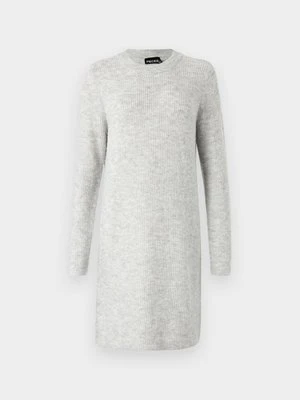 Sukienka dzianinowa Pieces