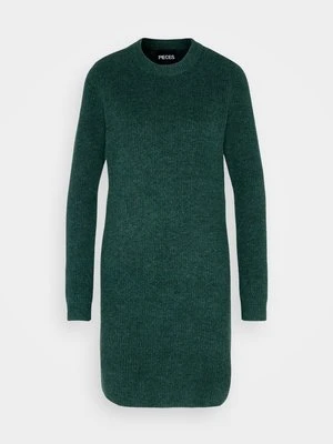 Sukienka dzianinowa Pieces