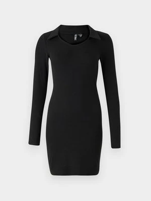 Sukienka dzianinowa Pieces