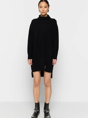 Sukienka dzianinowa pinko