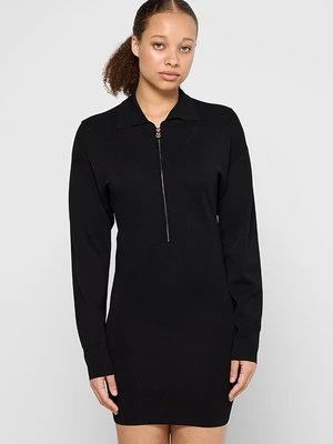 Sukienka dzianinowa pinko