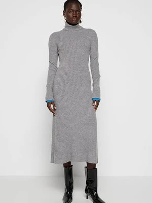 Sukienka dzianinowa pinko