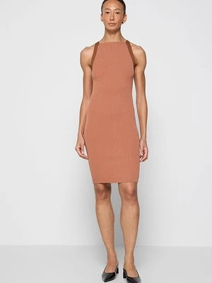 Sukienka dzianinowa REMAIN