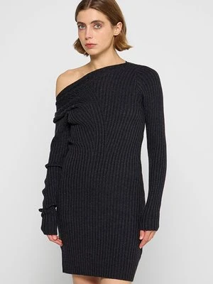 Sukienka dzianinowa REMAIN