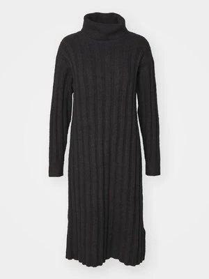 Sukienka dzianinowa Roxy