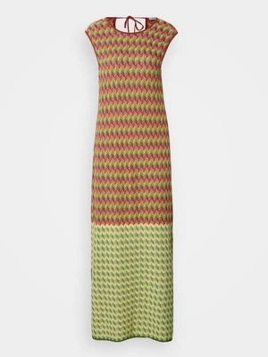 Sukienka dzianinowa Scotch & Soda brązowy