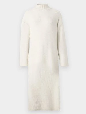 Sukienka dzianinowa Selected