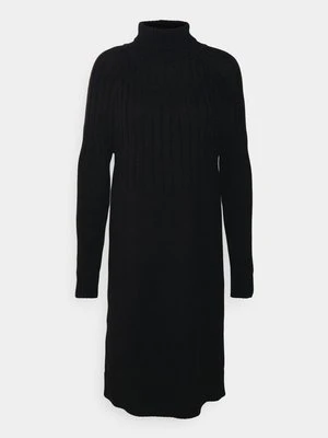 Sukienka dzianinowa Selected Femme