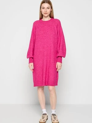 Sukienka dzianinowa Selected Femme