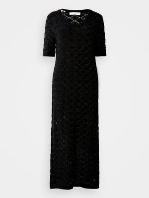 Sukienka dzianinowa Selected