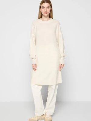 Sukienka dzianinowa Selected Femme