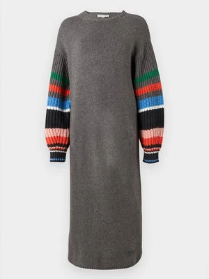 Sukienka dzianinowa Stine Goya