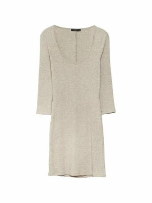 Sukienka dzianinowa Stradivarius