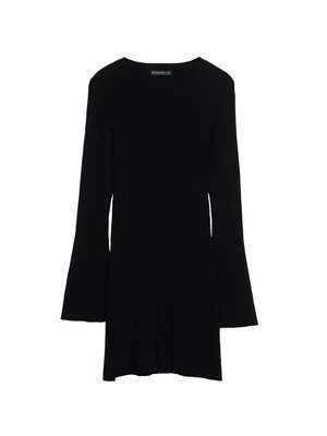 Sukienka dzianinowa Stradivarius